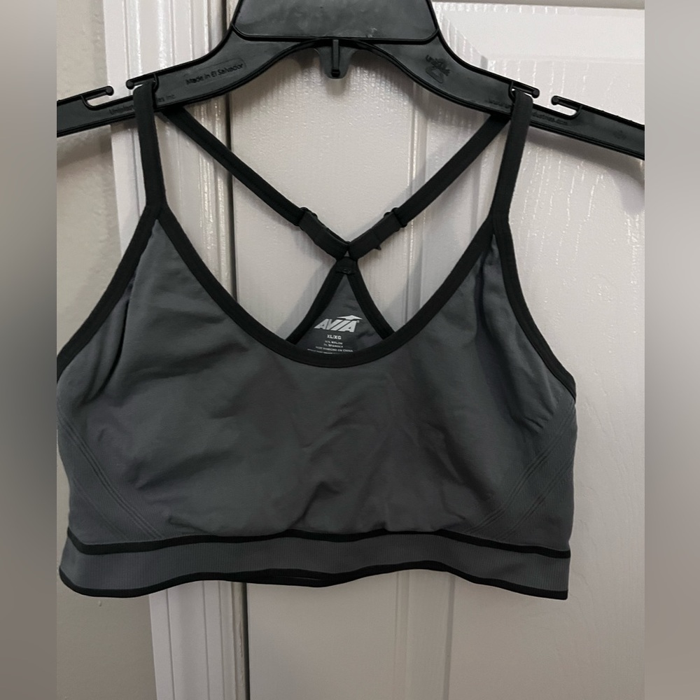 Avia sports bra size XL. Like new